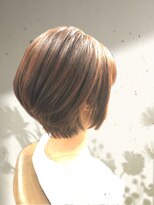 ルーファス 恵比寿 渋谷(Ruufus)&nbsp;ハイ&ローライトで作る魅せショート【ruufus恵比寿渋谷】202203