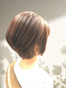 ルーファス 恵比寿 渋谷(Ruufus) ハイ&ローライトで作る魅せショート【ruufus恵比寿渋谷】202203