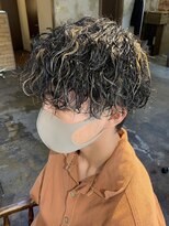 フィフス トウキョウ (fifth TOKYO)&nbsp;波巻きパーマ波巻きスパイラルパーマツイストスパイラルパーマ