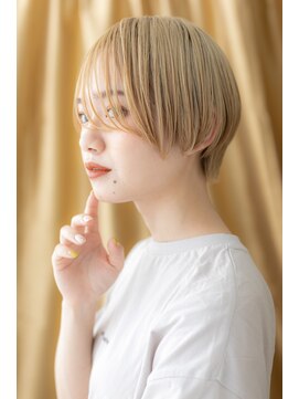 カバーヘア ブリス 志木南口駅前店(COVER HAIR bliss) □透明感ハイトーンカラーマッシュショート404志木10代20代30代