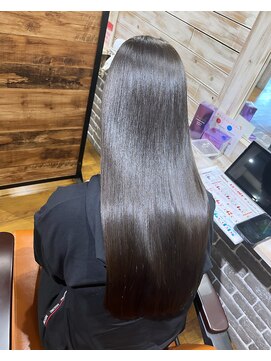 アウラ 近鉄八尾駅前店(Aura) カット×イルミナカラー×UPTOGLOSS髪質改善  近鉄八尾