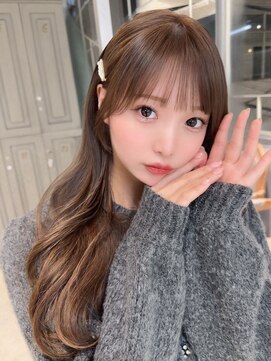 カシュカシュ 表参道(cache cache) ブリーチ無しで育てるミルクティーカラー/シースルーぱっつん