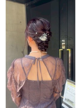 ヘアサロン ガリカ 表参道(hair salon Gallica) ＜ゲスト＞パールが映える編み込みローシニヨン【結婚式ヘア】