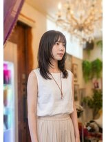 ココラー(COCOlar)&nbsp;レイヤード・ミディアム・ウルフ