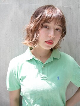 ルティア(Lutia) 切りっぱなしボブ グラデーションカラー