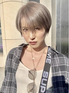 ウィルゴ(VIRGO) ホワイトブリーチで作るハイトーンミルクティーアッシュ☆