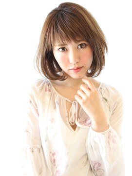 レウナ 外苑前(Reuna) 30代40代人気 お手入れ簡単丸みが可愛いボブ