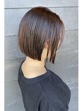 クラネ(CLANE.) 切りっぱなし前下がりショートボブ♪