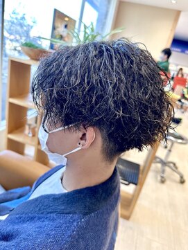 ヘア スパ ビューティー エールフォルム(HAIR SPA BEAUTY YELLFORME) センターパート×ツイストスパイラル★