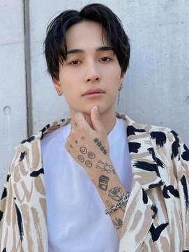 ハニーシブヤ(HONEY shibuya) ソフトスパイラルパーマセンターパートショート