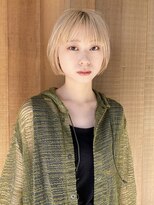 オーオ シカシカ(OOO YY)&nbsp;ハイトーンボブ/ブロンドヘア/抜きっぱなしブリーチ