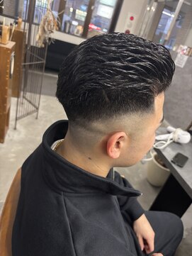 ニコ(nico...) スキンフェードクロップスタイル