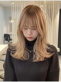 イメチェン/ホワイトブロンド/外ハネボブ/美髪