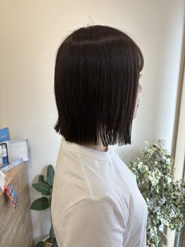 シアアルン 新小岩店(SHEER alun) オリーブブラウン/ぱつっとボブ