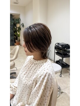 ヘアープレイス ヴィブ(hair place VIVE) 大人雰囲気のあるレイヤーカット