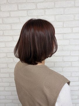 シャロン(Sharon) レッドカラー/ふんわりボブ