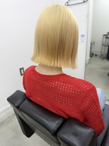 オー(OOO) ボブ×ブロンド