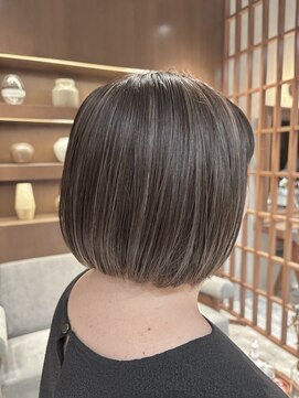 オーガニックトリコ 所沢(organic+tricot) 30代40代◎夏カラー◎大人細めグレージュハイライト×ボブ