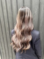 ヘアメイクサロン ゼロ(ZERO)&nbsp;プチプラでピンクメッシュスタイルに変身(☆>ω<)