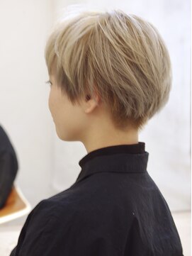 バレット(BALETT) プラチナベージュショート