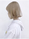 ホワイトベージュボブ_ホワイトアッシュエアリーミディ_ba324661