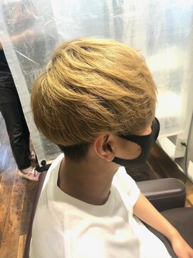 アズーア ヘアーアンドスパ(azure hair&spa) ブロンドマッシュ