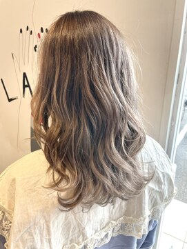 ラボリア(LABO li'a) ミルクティーベージュ