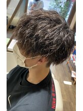 ニーズヘアー(Needs hair) 前下がりツイストパーマ