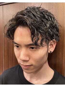 ヒロギンザ 御茶ノ水店(HIRO GINZA) アップバングツイストスパイラルパーマ