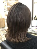 インフォーマル(Informal)&nbsp;ミディアム/外ハネボブ/オリーブベージュ/ガーリー