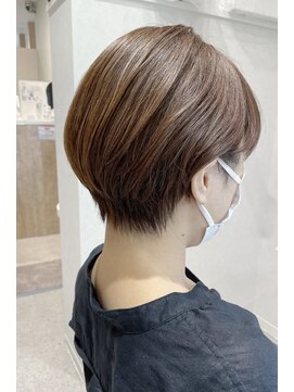 リム(RiM) 小顔カットクールショートグレーベージュショートヘア黒髪