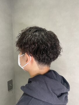 ウノ 伊勢原(UNO) メンズパーマ