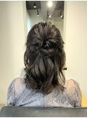 ハーフアップ×ミディアムスタイル