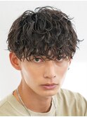 メンズラフセンターパート波巻きスパイラルパーママッシュウルフ