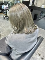 ケンジ 横浜(KENJE) オリーブグレージュ/オリーブ/レイヤー/ミディアムヘア