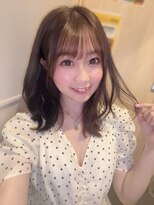 ロアナ 六本木(LOANA ROPPONGI) ミディアム レイヤーカット
