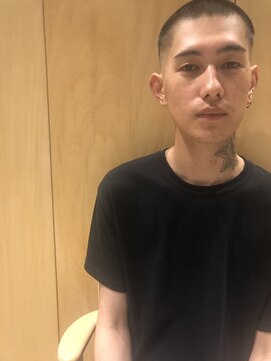 ビビト(bibito) bibito men's barber skin fade 。お洒落bouzu