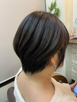 エモーション(Emotion)&nbsp;大人可愛いひし形ショートボブ前下がり