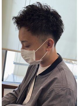 シェルハ(SHELHA) 伸ばしかけショートソフトモヒカン刈り上げツーブロック