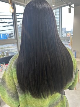 ナビバイケンジ(NaVI by KENJE) 艶髪ストレート｜20代30代