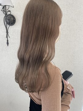 エメ 小山(Aimer) ミルクティーブラウン