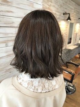 ヒナハ(HINAHA)の写真/【北巽駅徒歩5分】あなただけのスタイルをご提供♪一人ひとりの個性を活かし、”なりたい”をカタチに◎