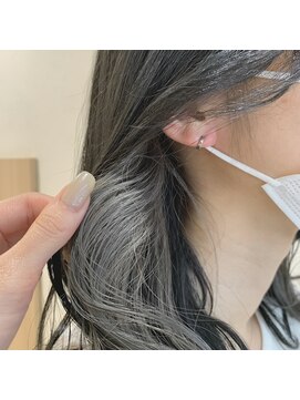 アッシュ 北千住店(Ash) グレーシルバーカラー