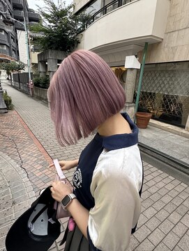 ジュエム(jouerm) レイヤーカット冬カラーハイトーンブリーチカラーミルクティー