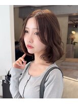 ティア(Tia.)&nbsp;縮毛矯正/髪質改善トリートメント/ミディアムヘア/グレージュ