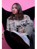 アンアタッシュ(UNE ATTACHE) 透明感と強さ◎シフォンベージュ×ハイライトのかっこ可愛いヘア