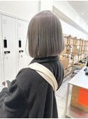 Say.ミディアムボブホワイトグレージュミニウルフお団子ヘア青山