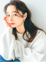 ラベストクズハ(LOVEST KUZUHA)&nbsp;ロングレイヤー/アッシュブラウン/韓国風ヘア/ハッシュカット