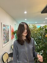 アオ ミナミアオヤマ(Ao. minami aoyama)&nbsp;似合わせレイヤー／顔周りレイヤー/レイヤー/ミディアムレイヤー