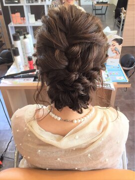 後れ毛ありゆるまとめアレンジ L ダンデライオン ネクストステージ Dandelion Next Stage のヘアカタログ ホットペッパービューティー